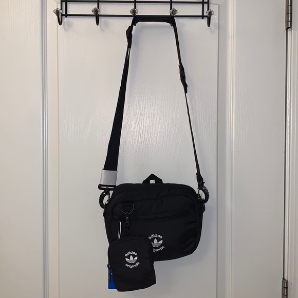 Adidas Puffy Crossbody Bag with Free Matching Wallet!! - Picture 11 of 17